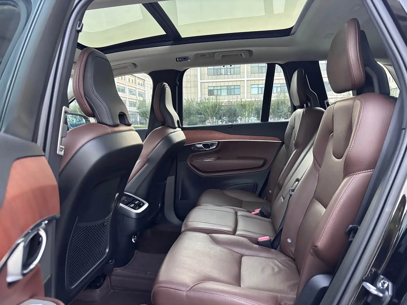 Volvo XC90 2019 — Şəkil 11/20