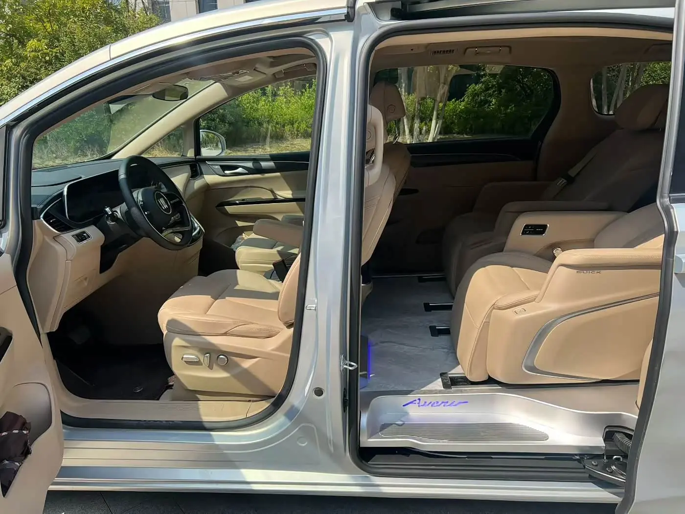Buick GL8 New Energy 2025 — Şəkil 7/9