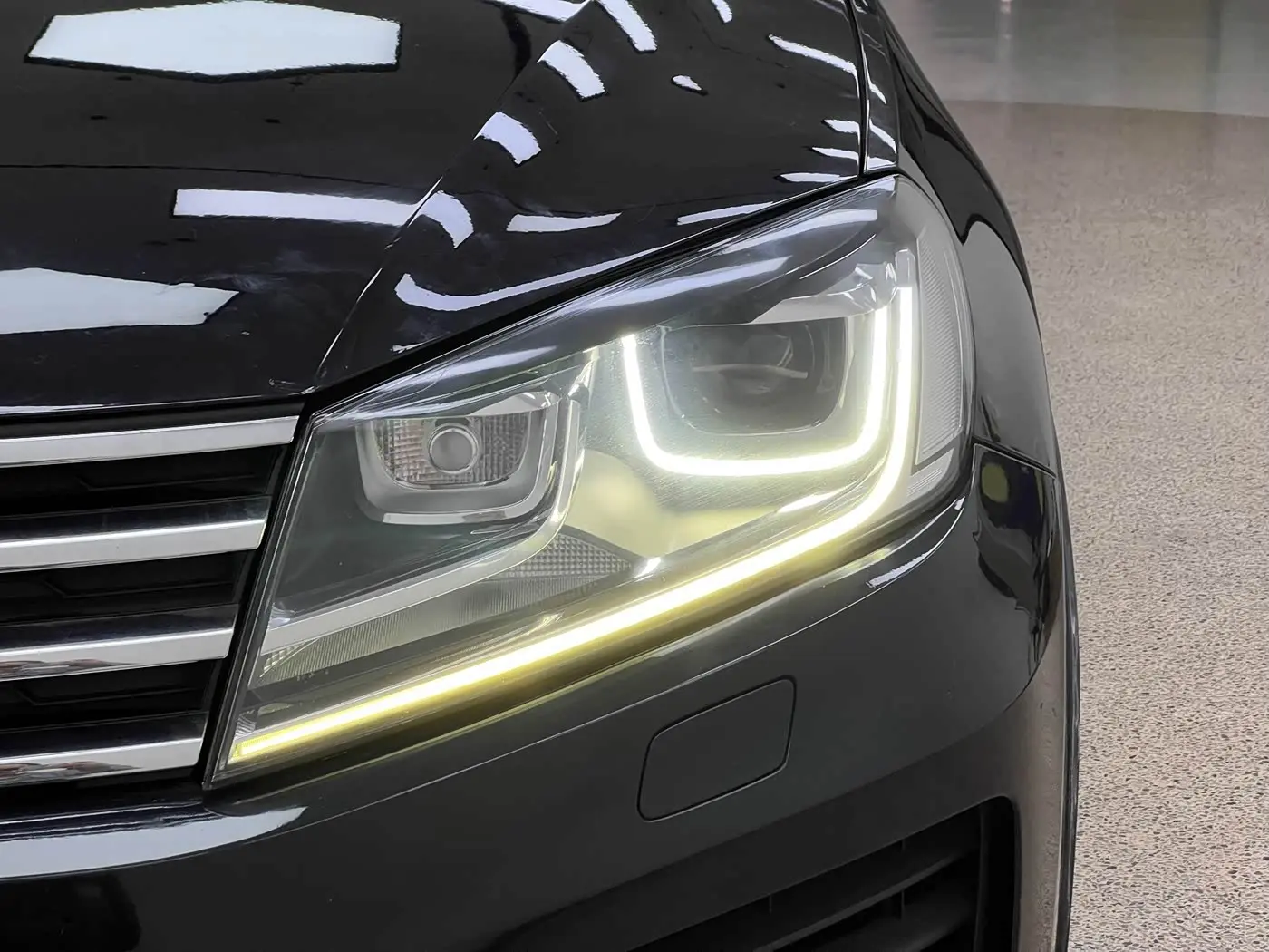 Volkswagen Touareg 2017 — Photo 5/20