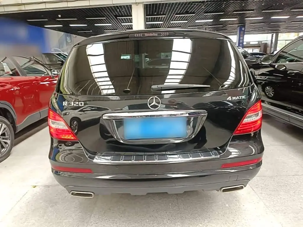 Mercedes-Benz R-Class 2018 — Photo 6/20