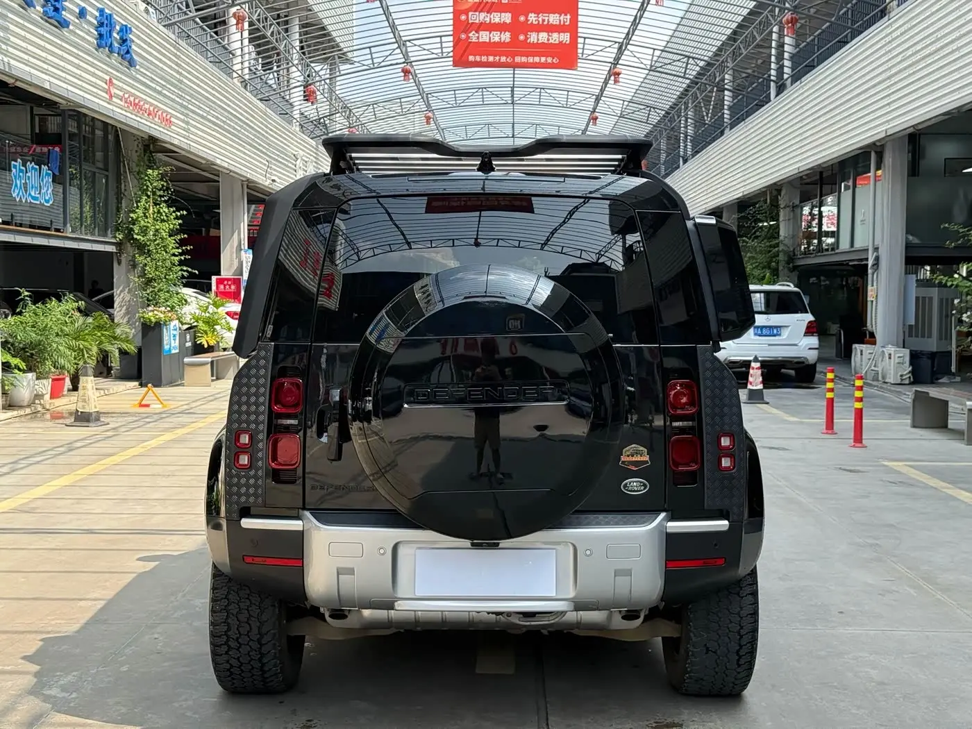 Land Rover Defender 2023 — Şəkil 13/14