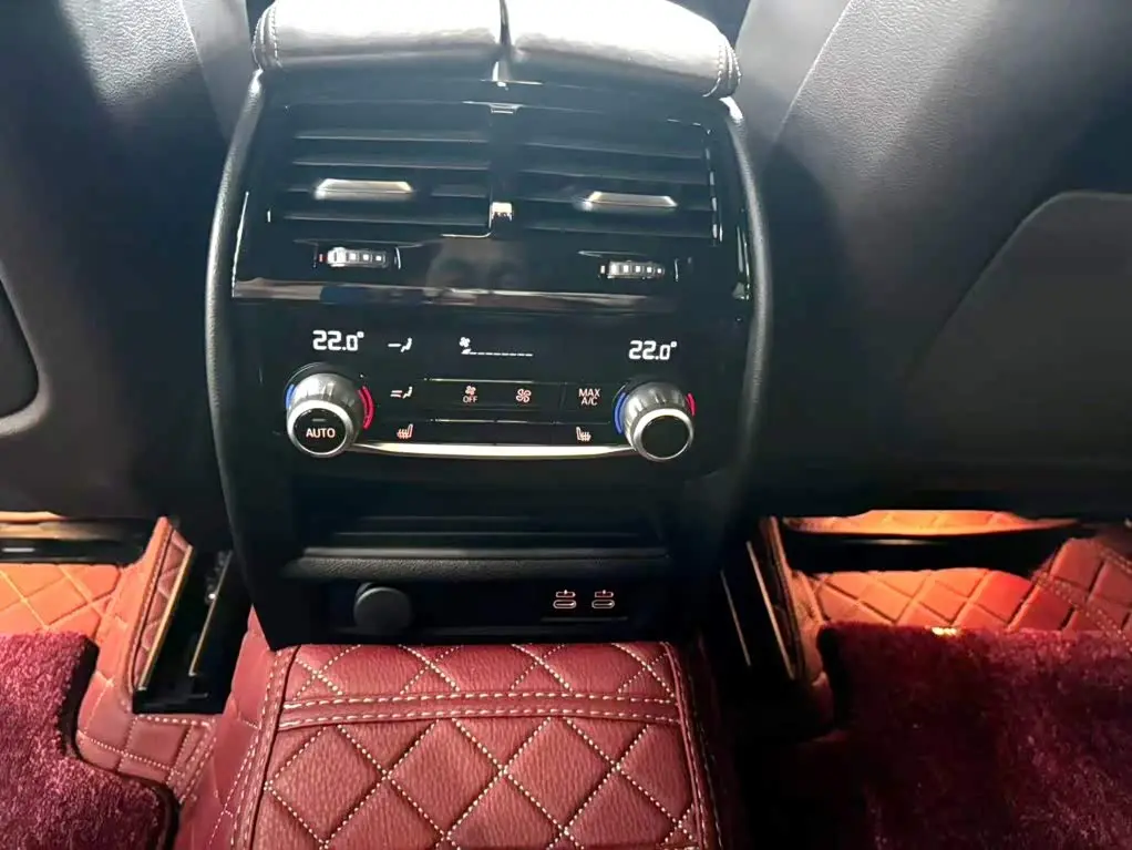 BMW 6 Series GT 2021 — Photo 12/13