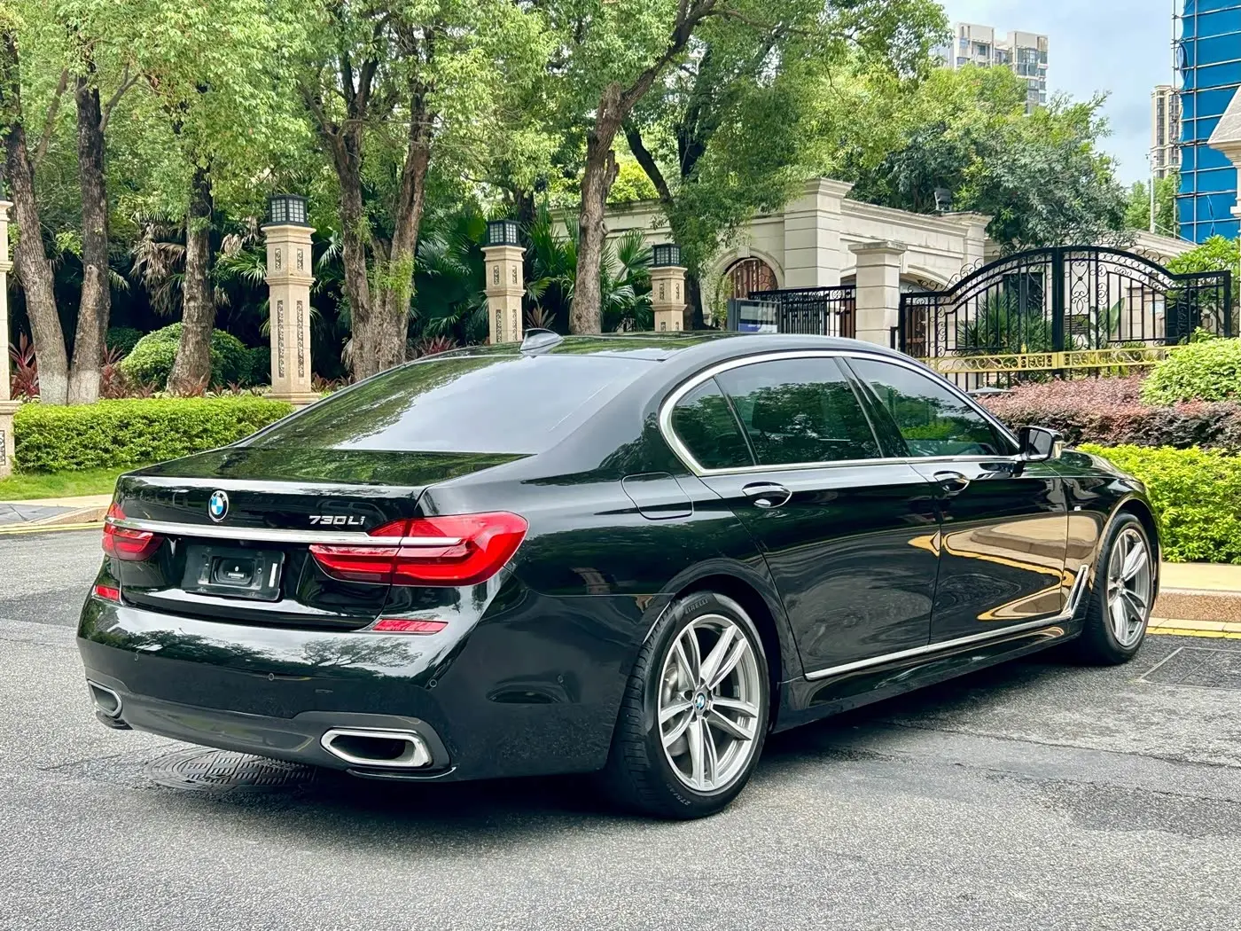 BMW 7 Series 2018 — Photo 9/9