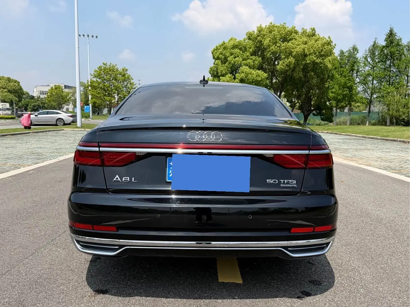 Audi A8 2020 — Şəkil 14/18