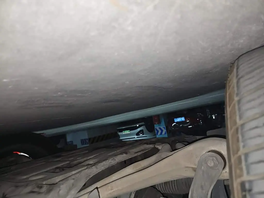 Mercedes-Benz M-Class 2015 — Photo 19/20