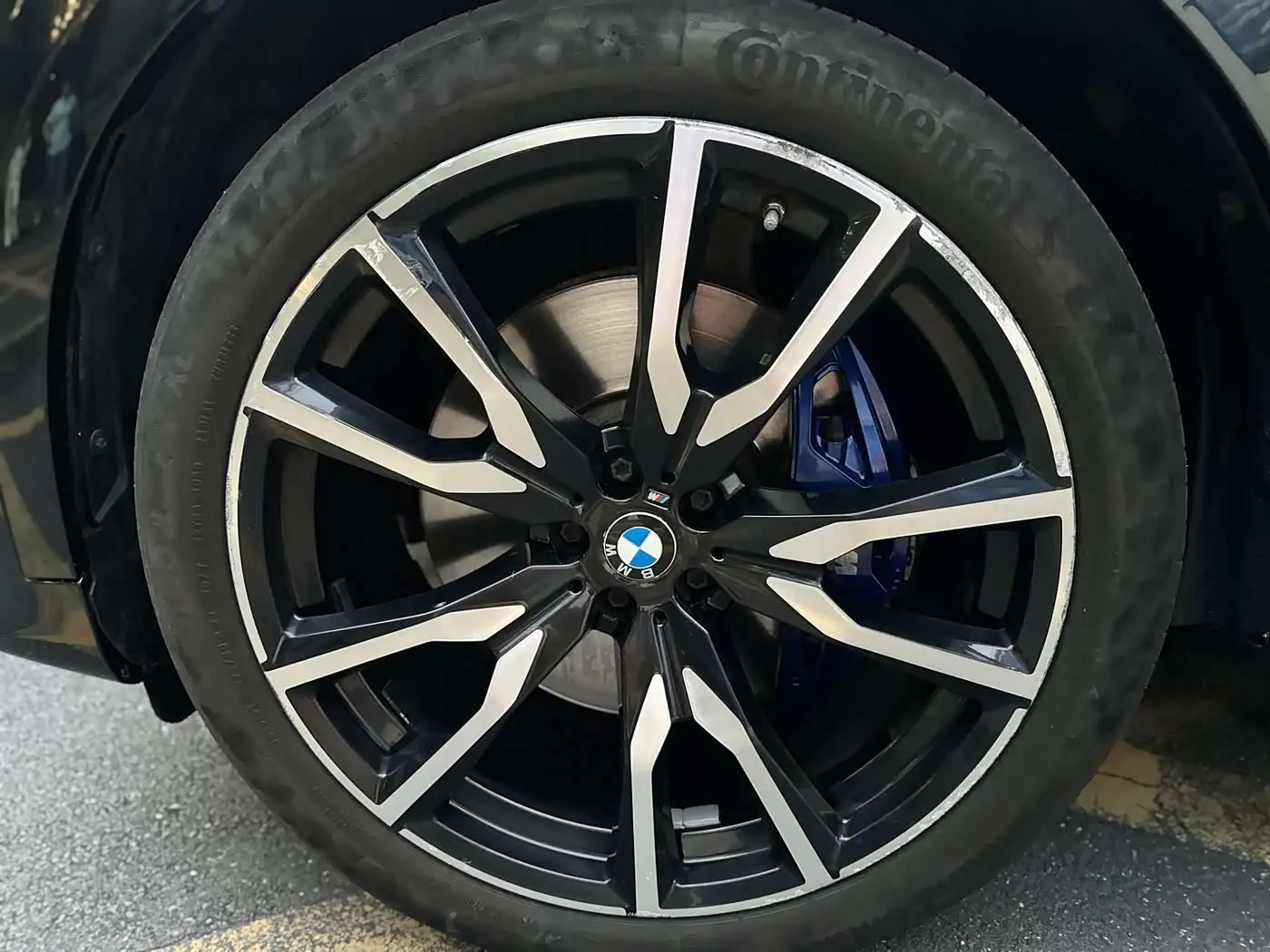 BMW X7 2020 — Photo 19/20