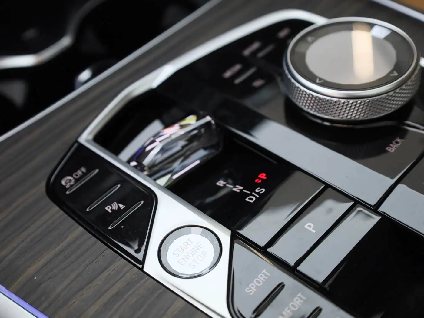 BMW X7 2024 — Photo 16/20