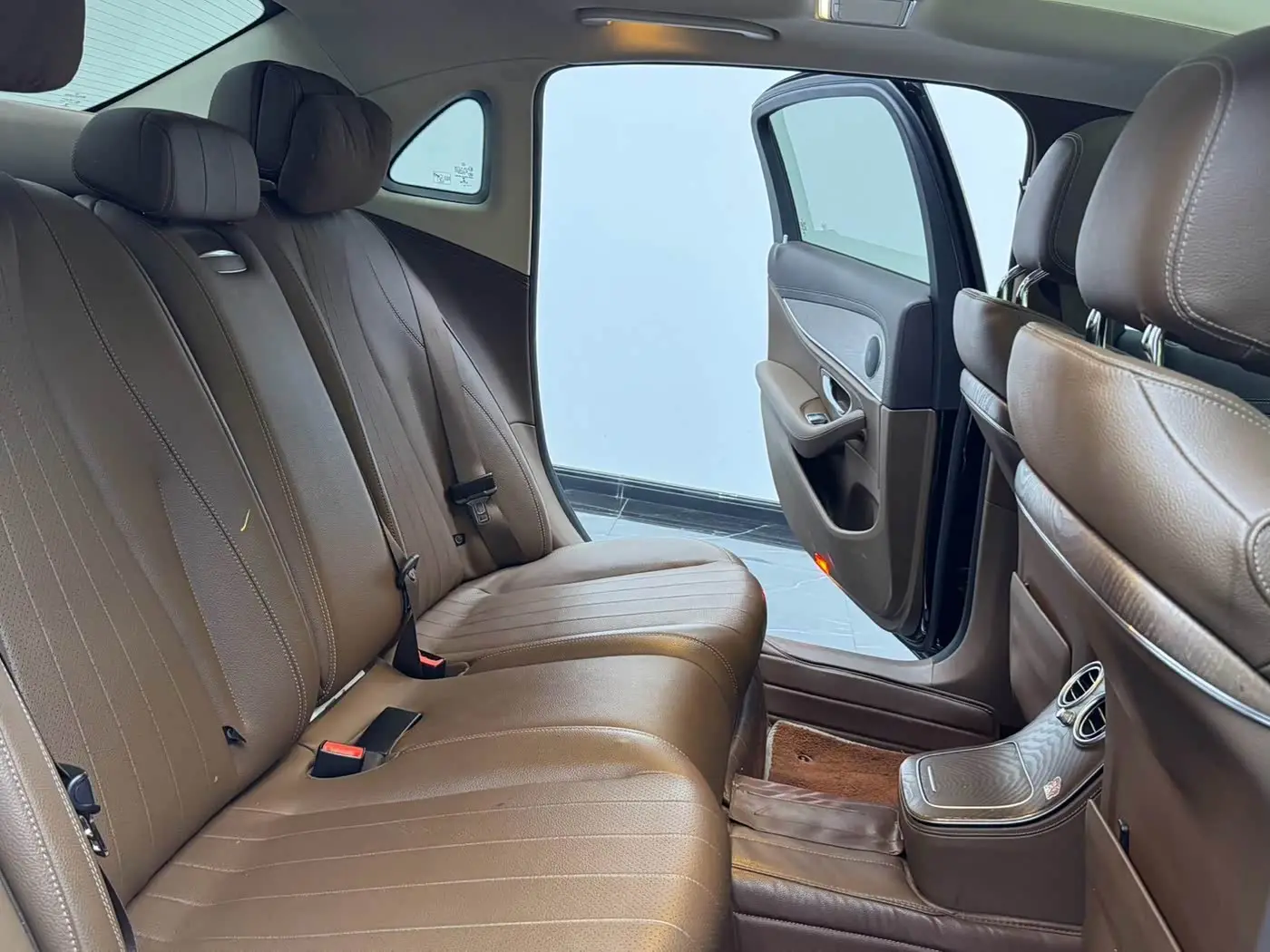Mercedes-Benz E-Class 2021 — Şəkil 11/15