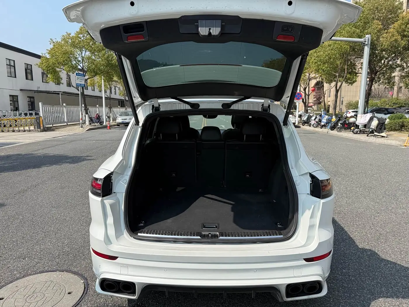 Porsche Cayenne 2016 — Şəkil 17/18