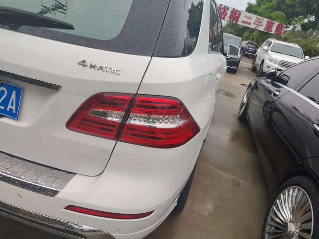 Mercedes-Benz M-Class 2014 — Photo 8/20