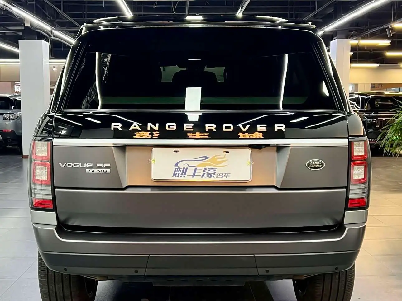 Land Rover Range Rover 2017 — Фото 17/18