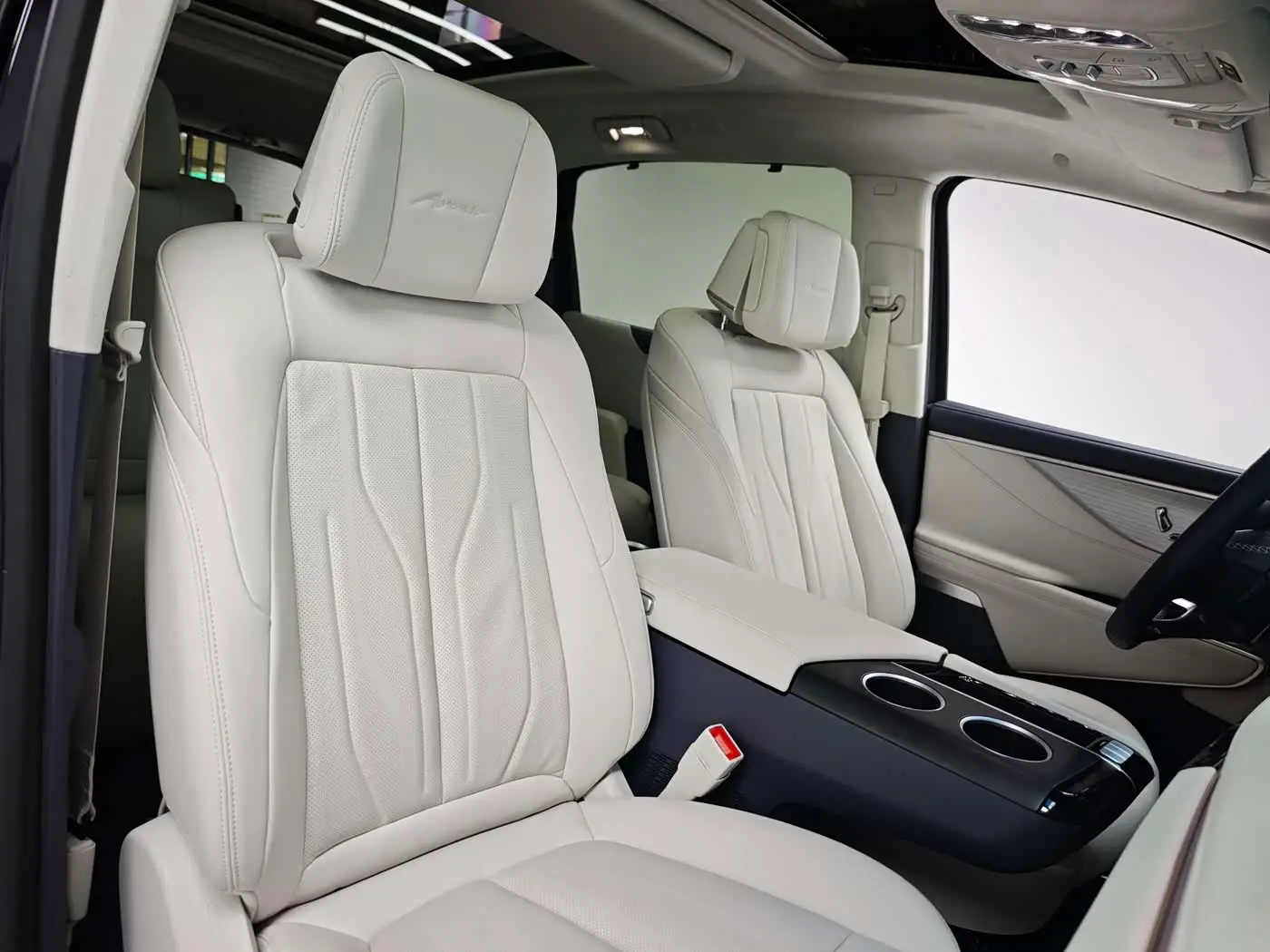 Buick GL8 New Energy 2025 — Şəkil 10/20