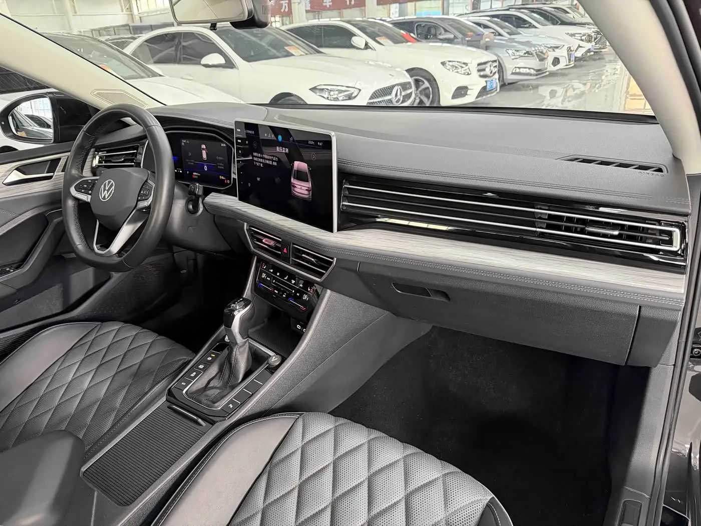 Volkswagen Sagitar 2023 — Şəkil 18/20