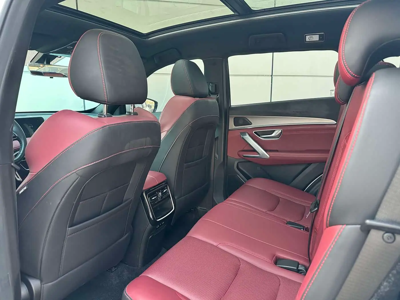 Jetour X70 PLUS 2023 — ფოტო 11/14