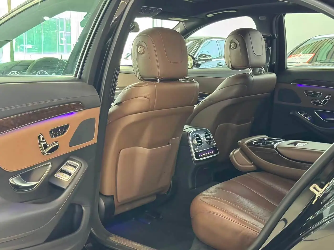 Mercedes-Benz S-Class 2017 — Photo 2/10
