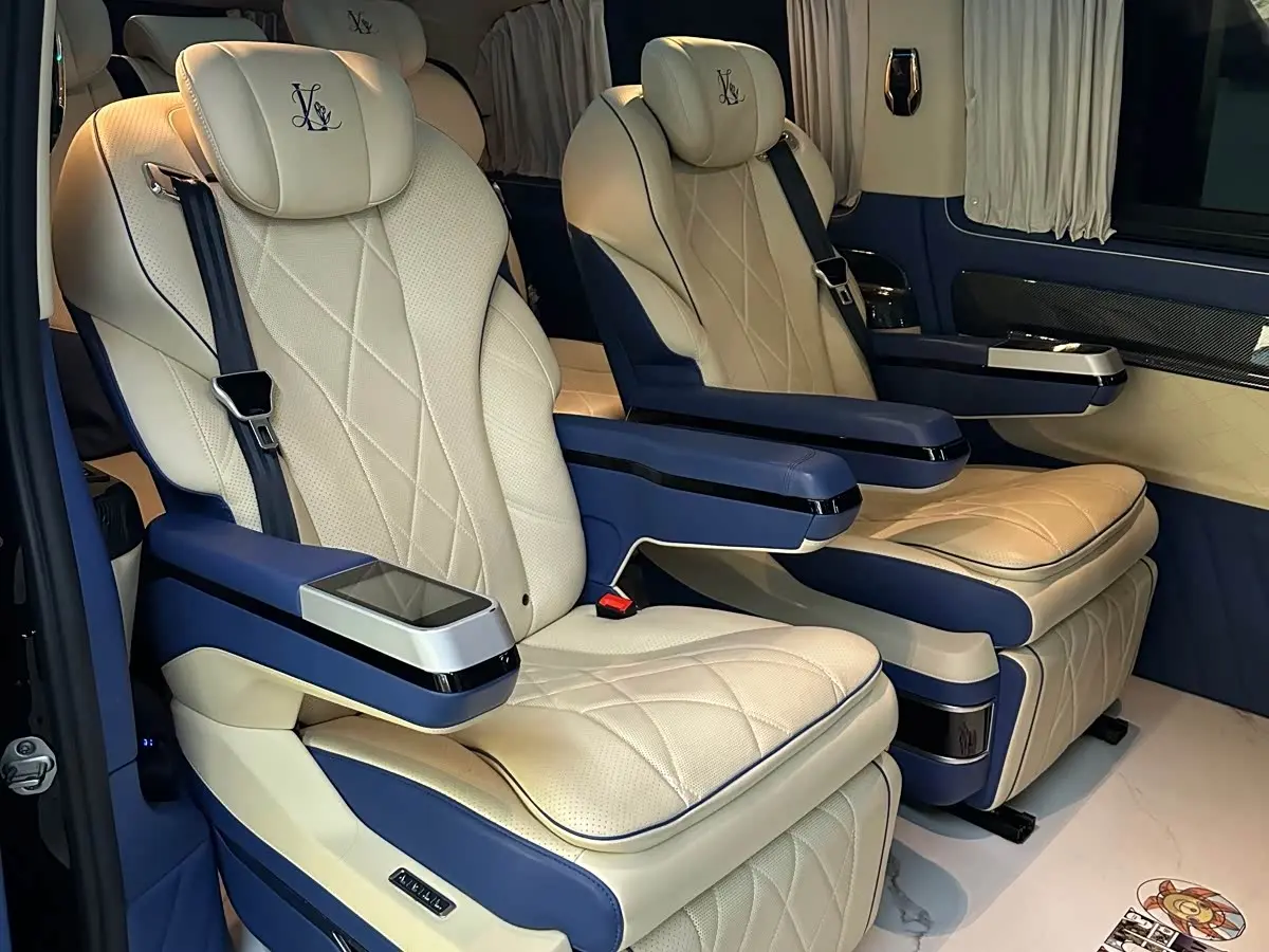 Mercedes-Benz Vito 2023 — Photo 14/20