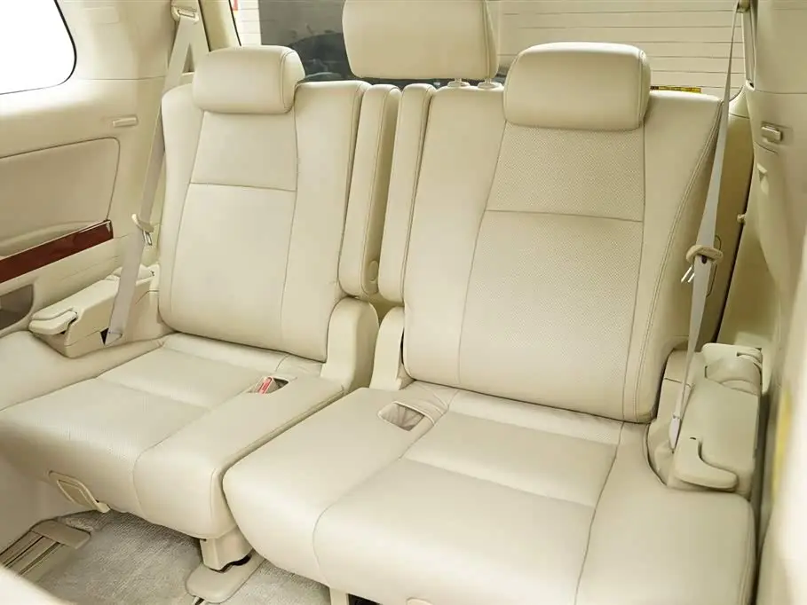 Toyota Alphard 2010 — ფოტო 18/20