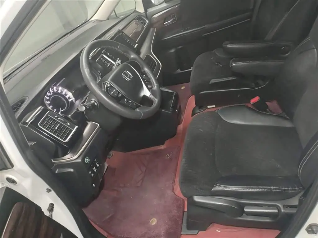 Honda Elysion 2017 — Şəkil 15/20