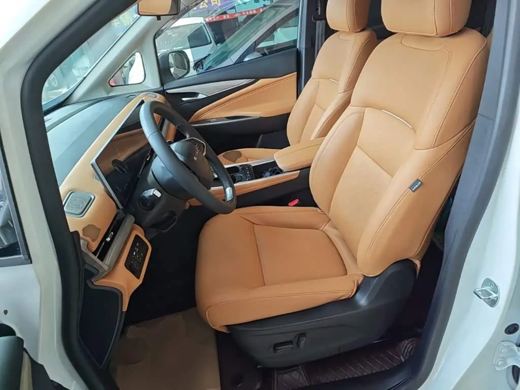 SAIC Maxus Maxus G50 PHEV 2025 — Şəkil 15/20