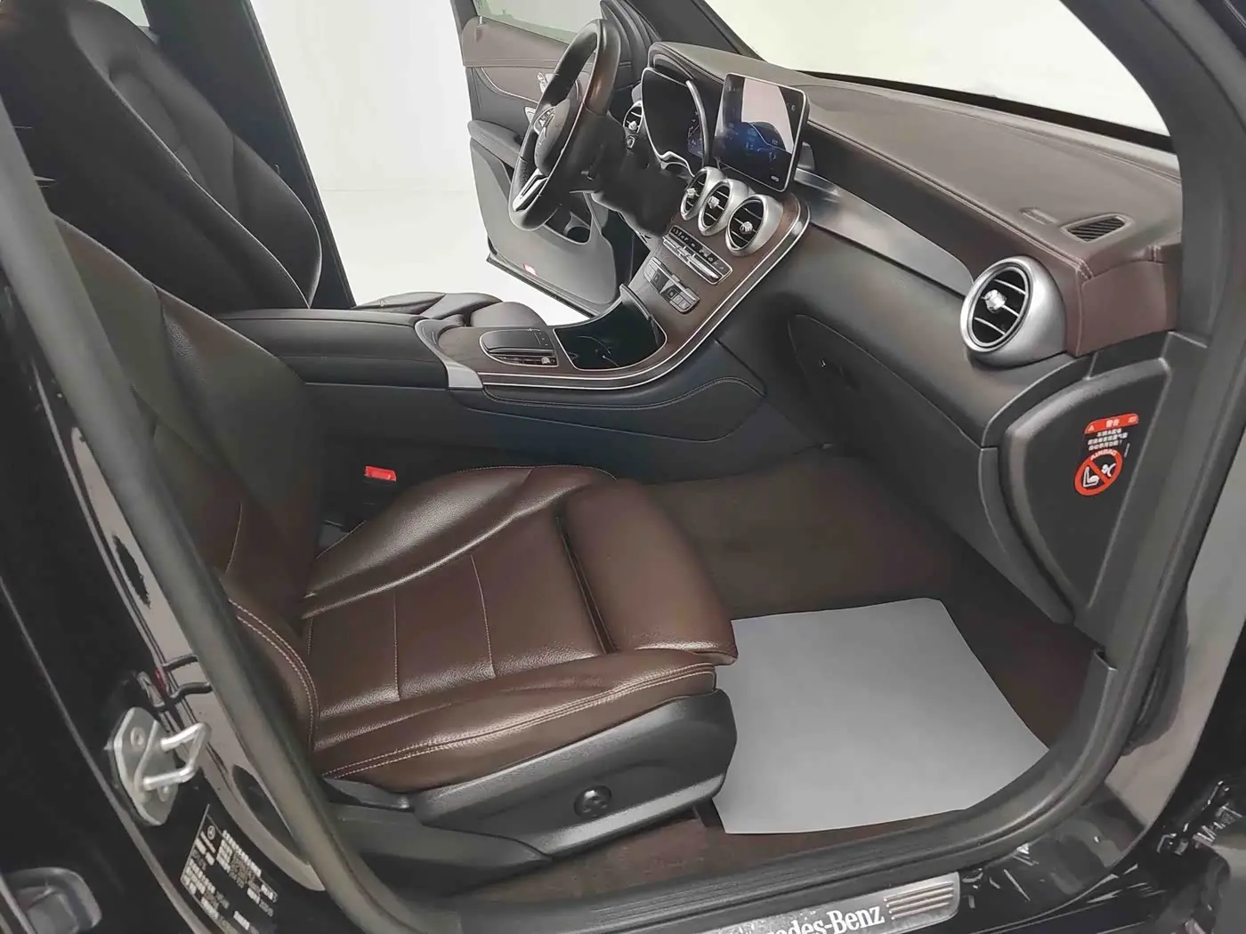 Mercedes-Benz GLC 2020 — Photo 13/18