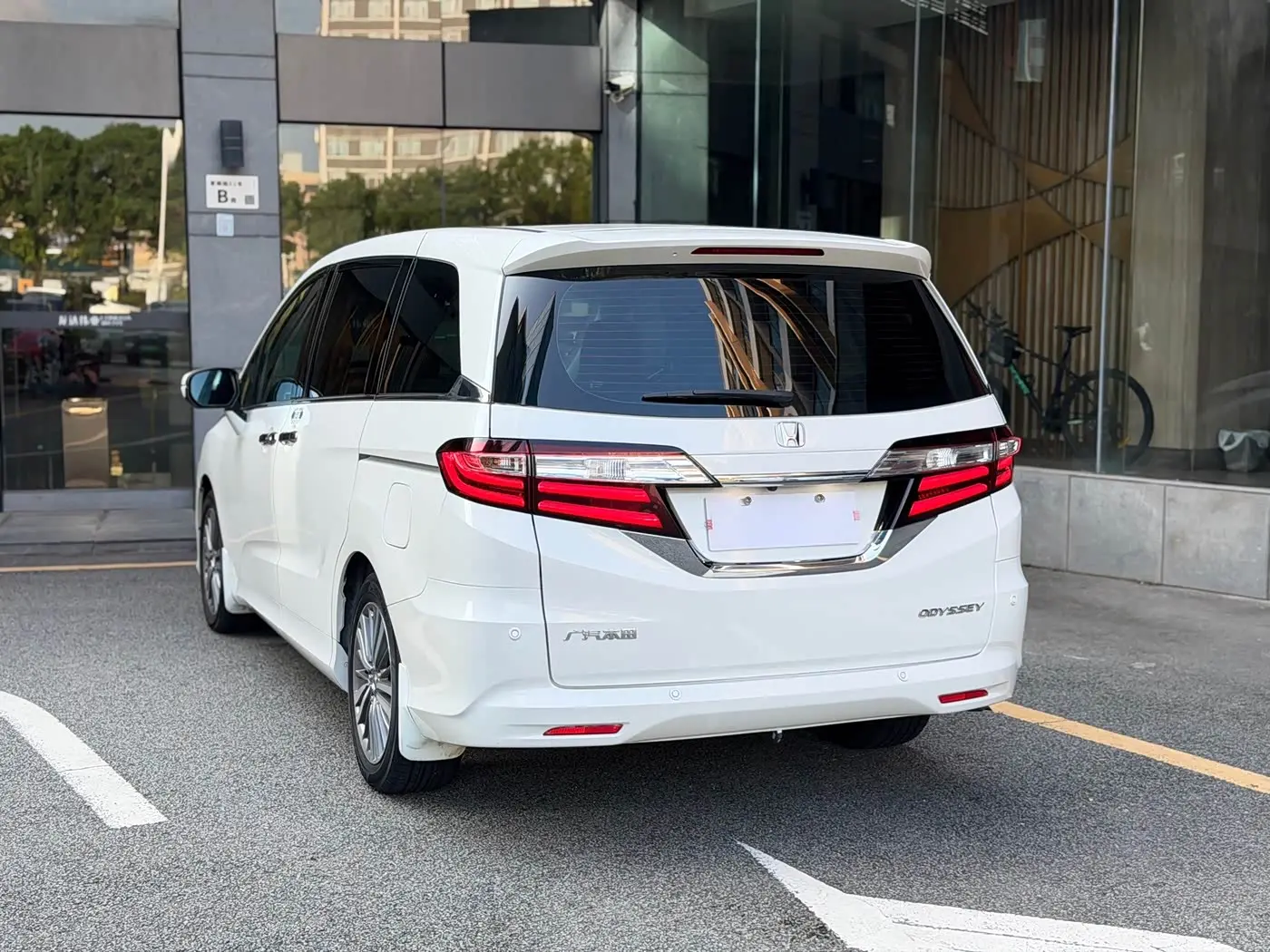 Honda Odyssey 2018 — Фото 20/20