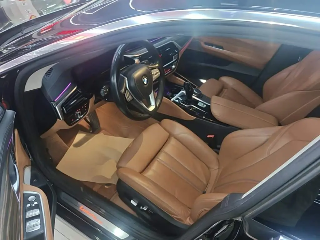 BMW 6 Series GT 2022 — Фото 16/20