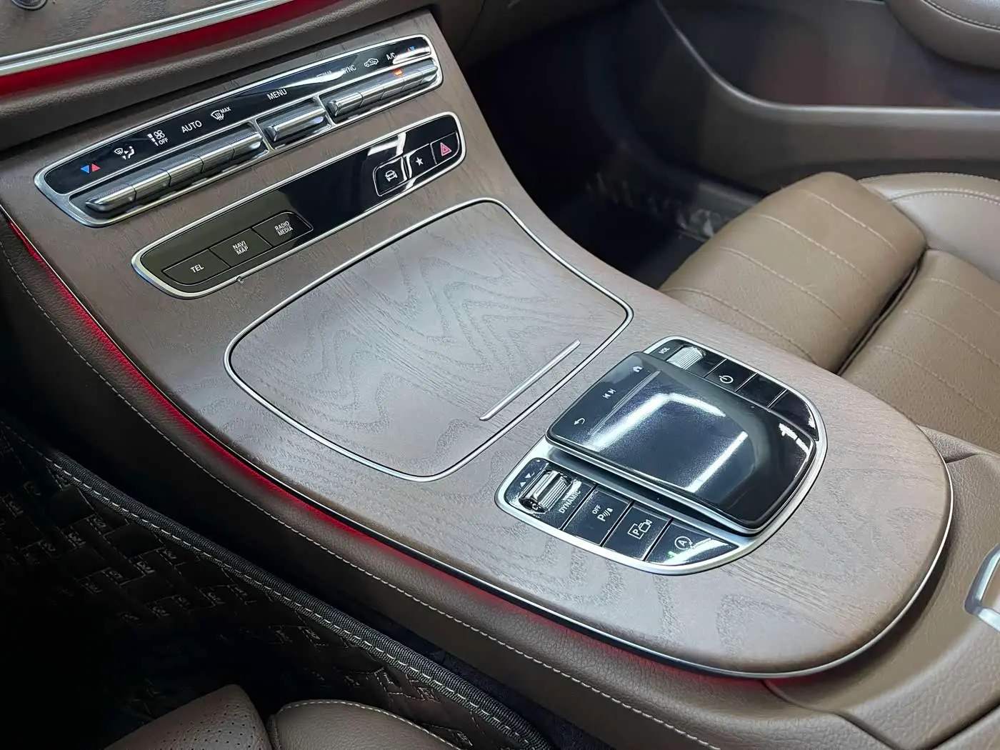 Mercedes-Benz E-Class 2023 — Şəkil 15/20