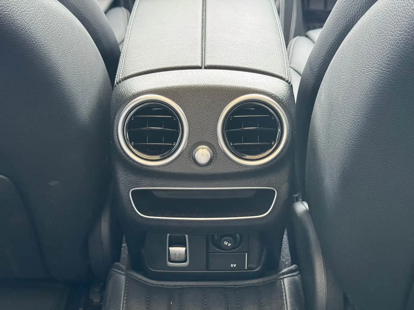 Mercedes-Benz C-Class 2021 — Photo 14/20