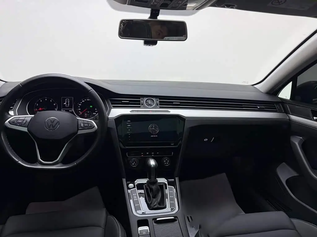 Volkswagen Magotan 2023 — Photo 14/16