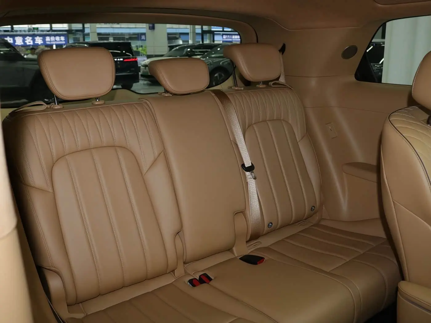 Voyah Auto Voyah Dreamer 2025 — Photo 12/16