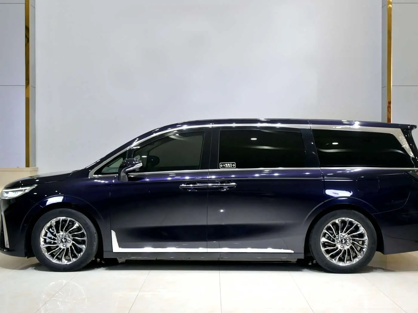 Voyah Auto Voyah Dreamer 2022 — Photo 4/20