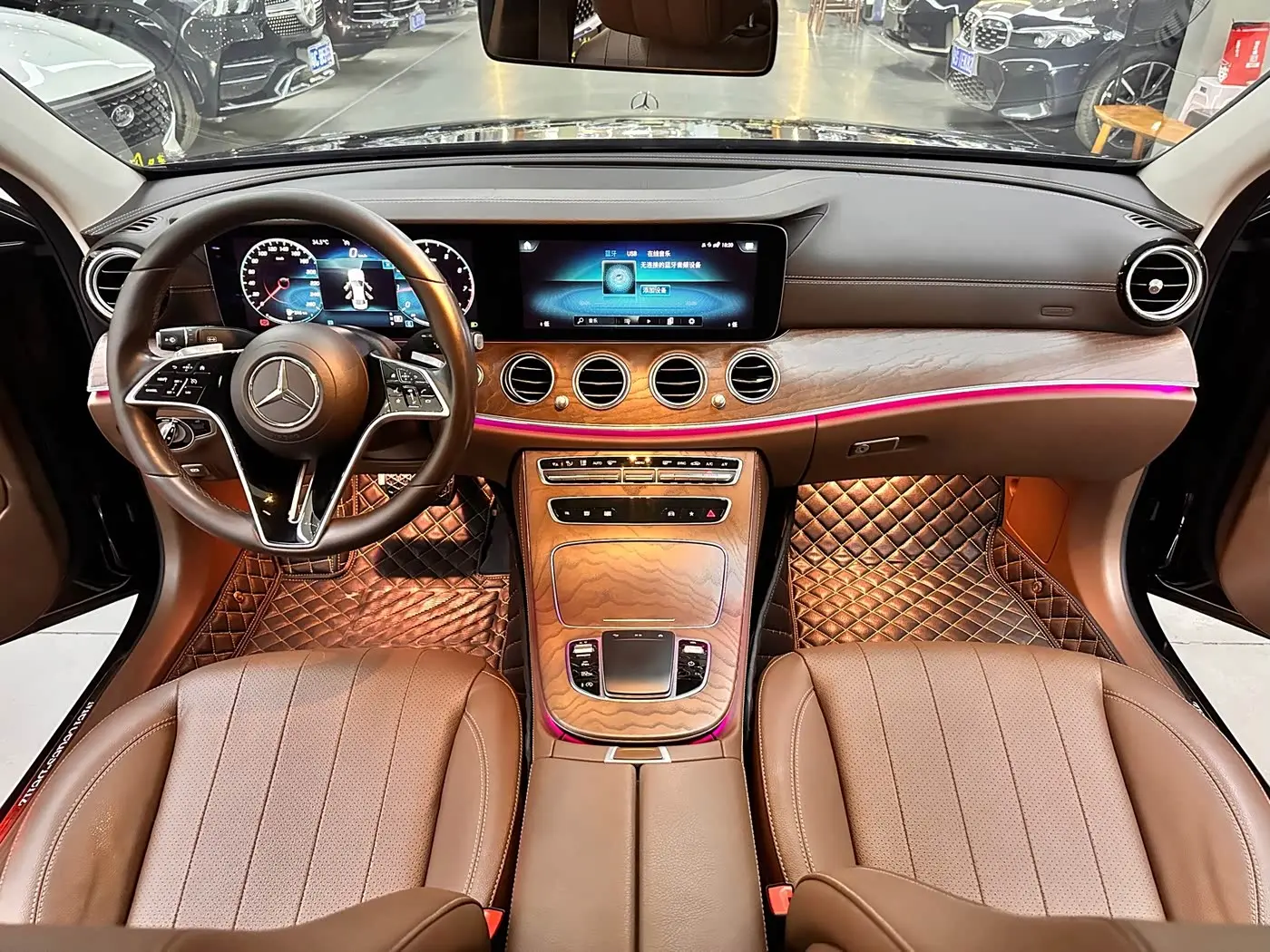 Mercedes-Benz E-Class 2021 — Фото 8/20