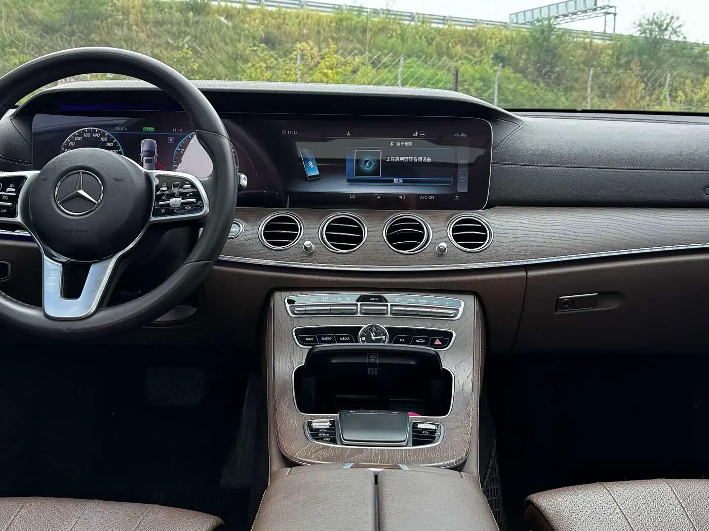 Mercedes-Benz E-Class 2020 — Фото 13/20