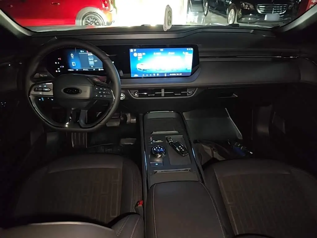 Ford Mondeo 2025 — Şəkil 10/20