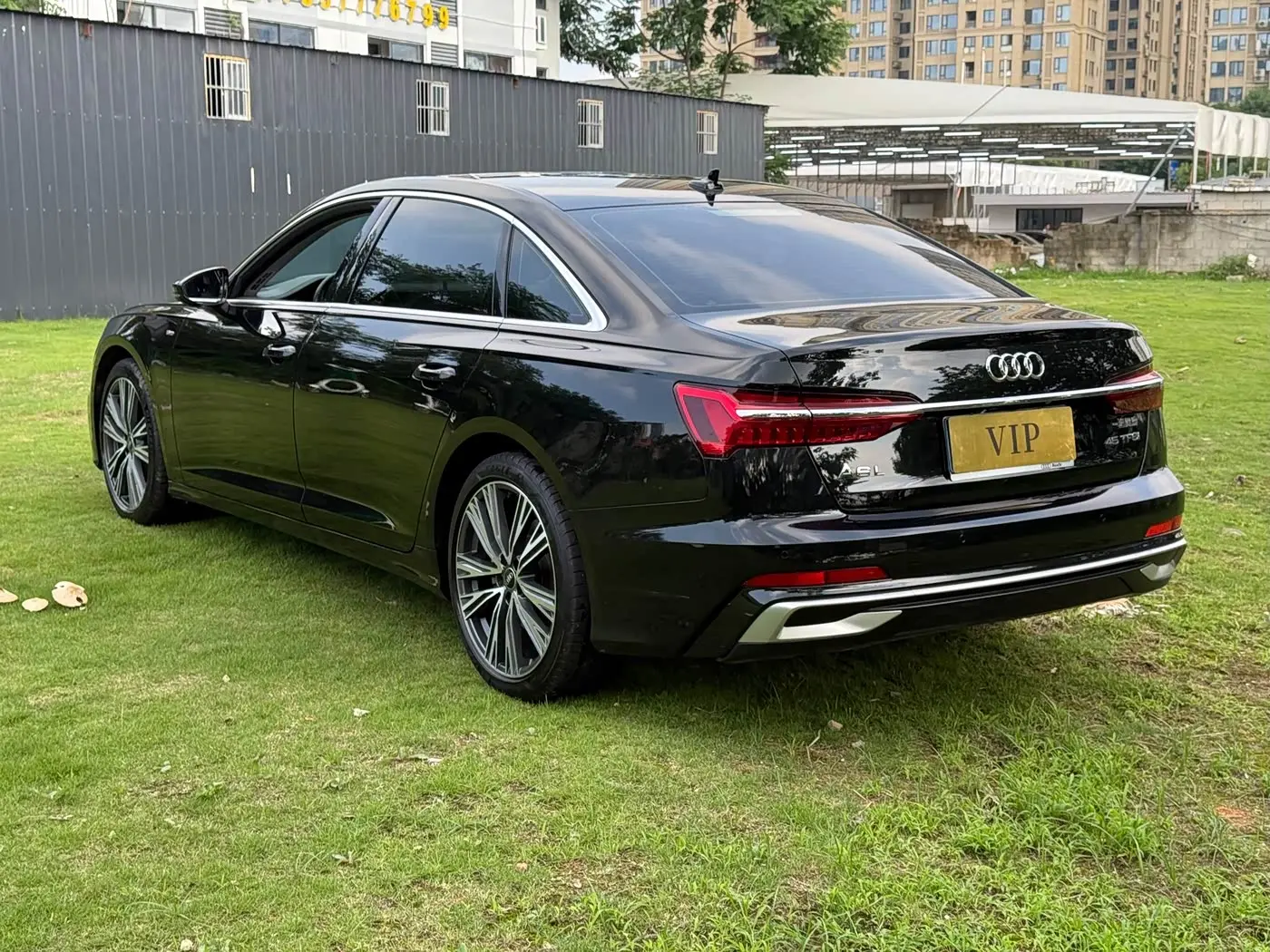 Audi A6L 2024 — Photo 6/17