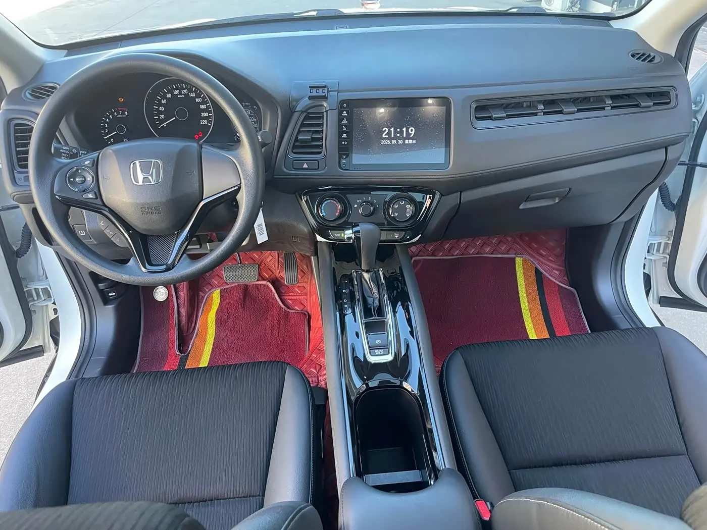 Honda Vezel 2022 — Фото 12/20