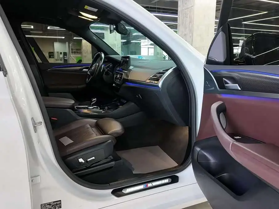 BMW X3 2022 — Photo 11/18