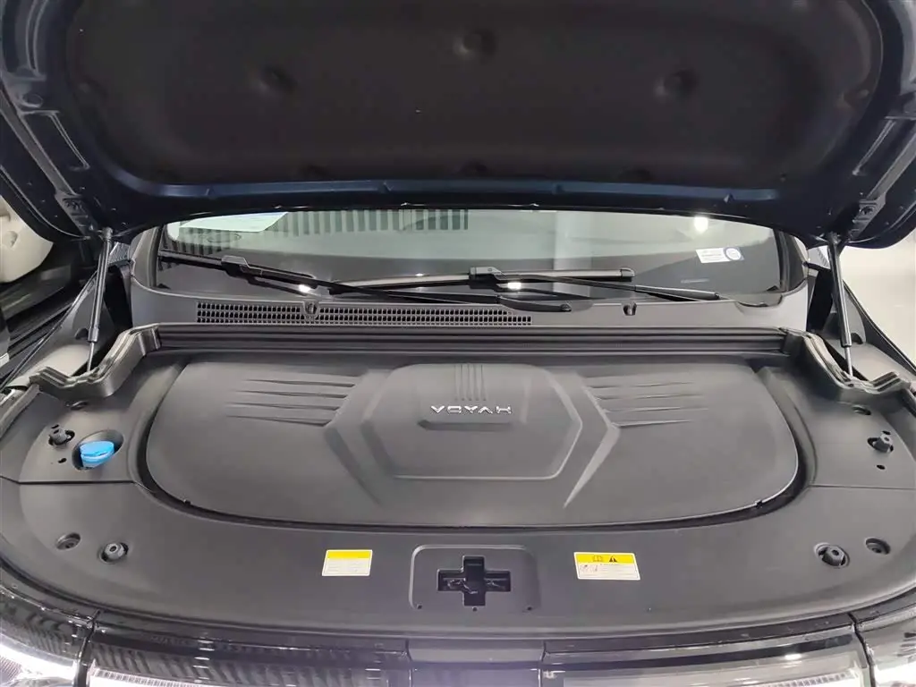 Voyah Auto Voyah Dreamer 2025 — Photo 20/20