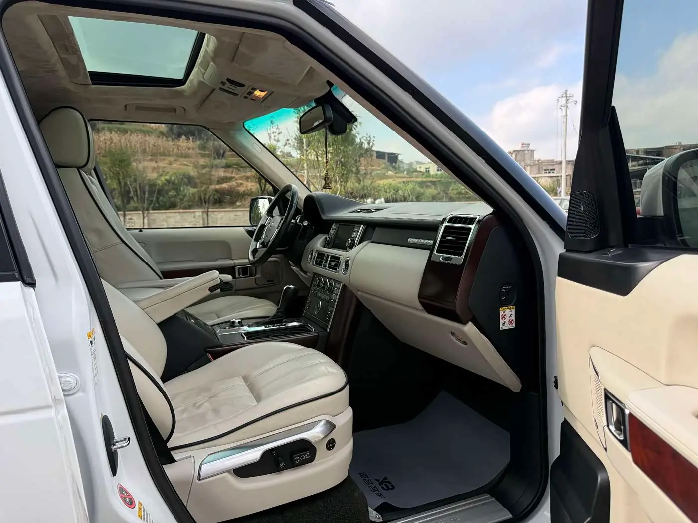 Land Rover Range Rover 2013 — Photo 9/15