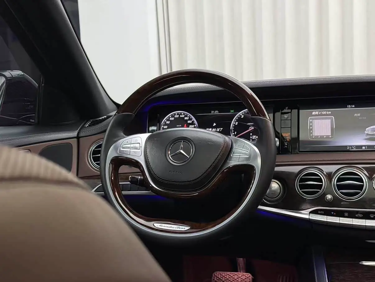 Mercedes-Benz S-Class 2016 — Фото 9/9