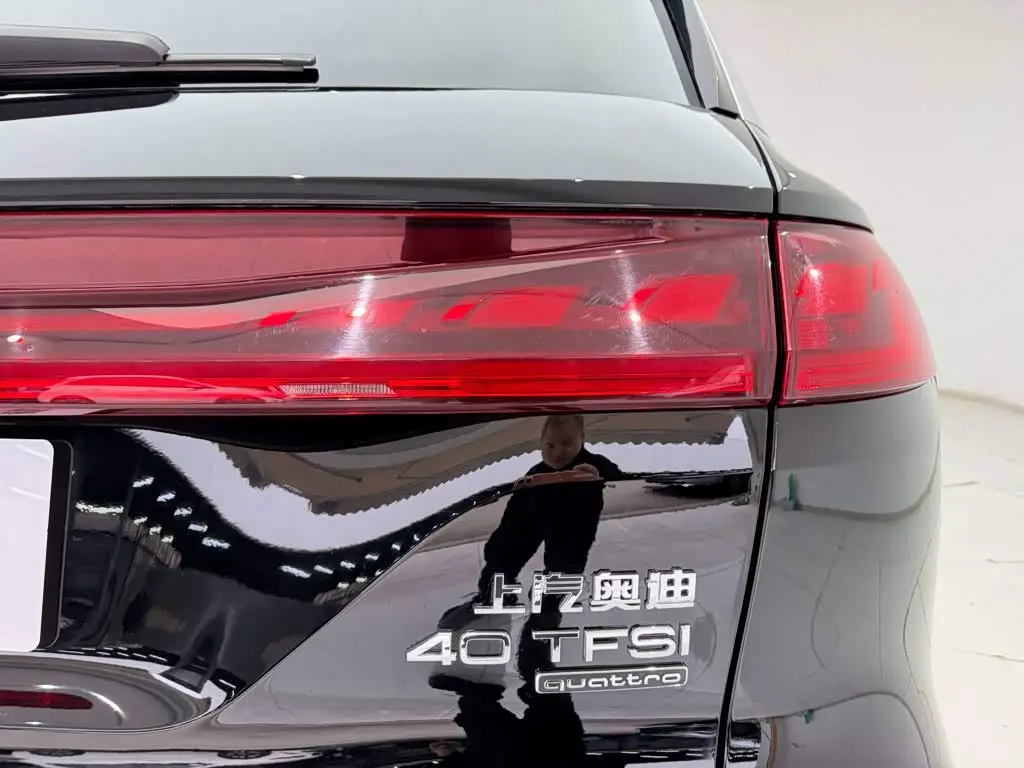Audi Q6 2023 — Şəkil 10/20