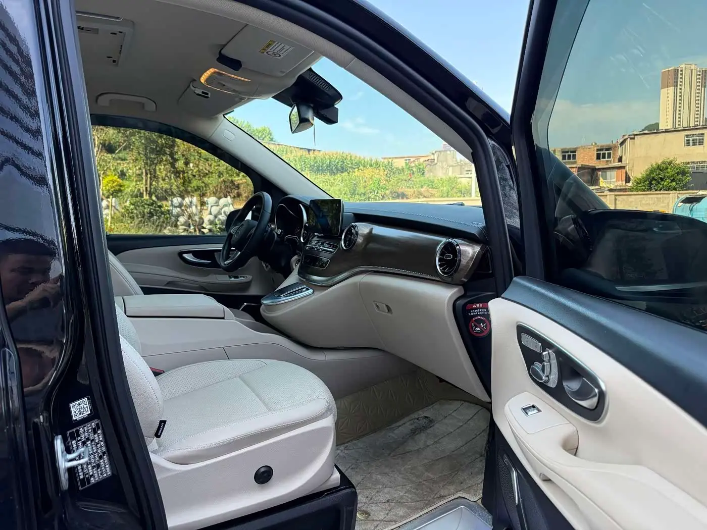 Mercedes-Benz V-Class 2023 — Şəkil 5/19