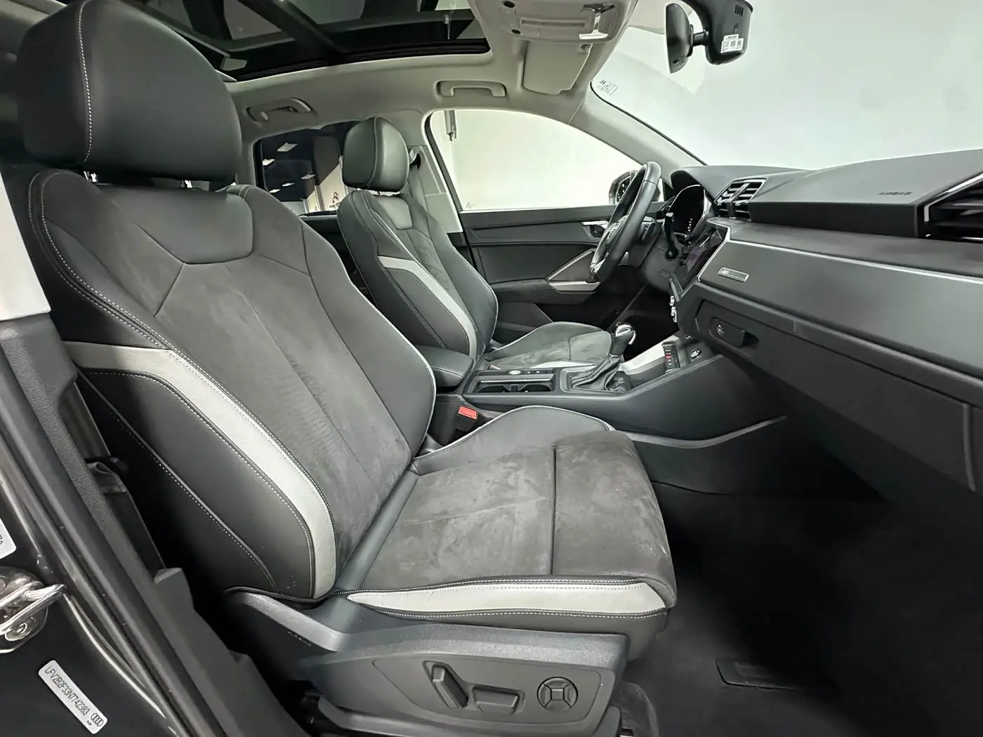 Audi Q3 2022 — Photo 15/20