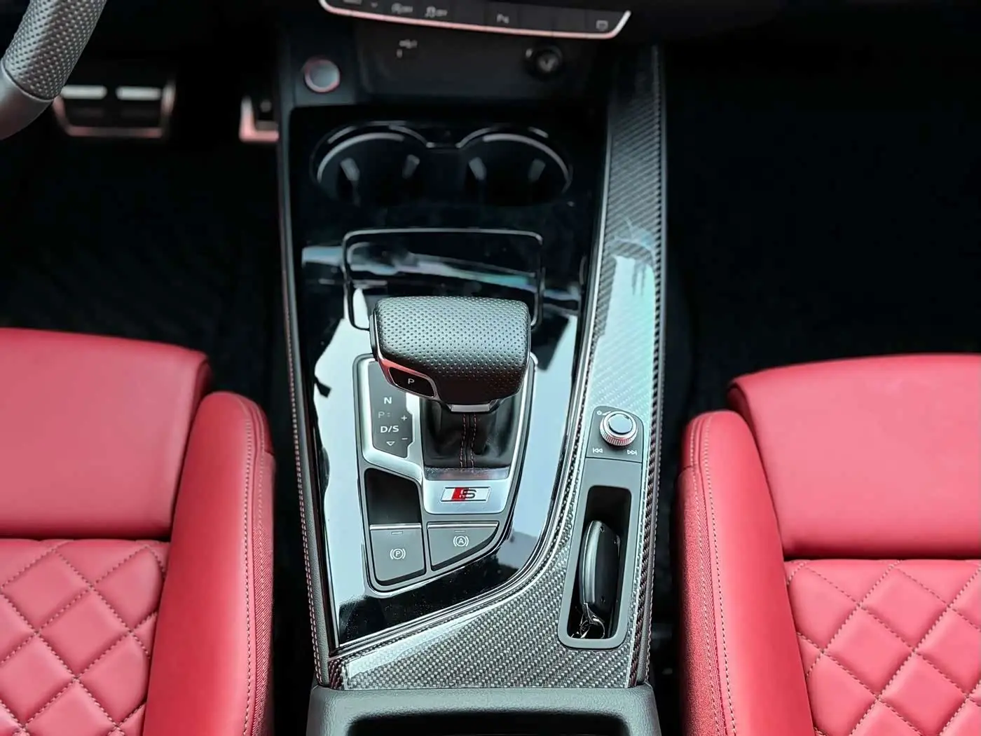 Audi S4 2021 — Фото 13/14
