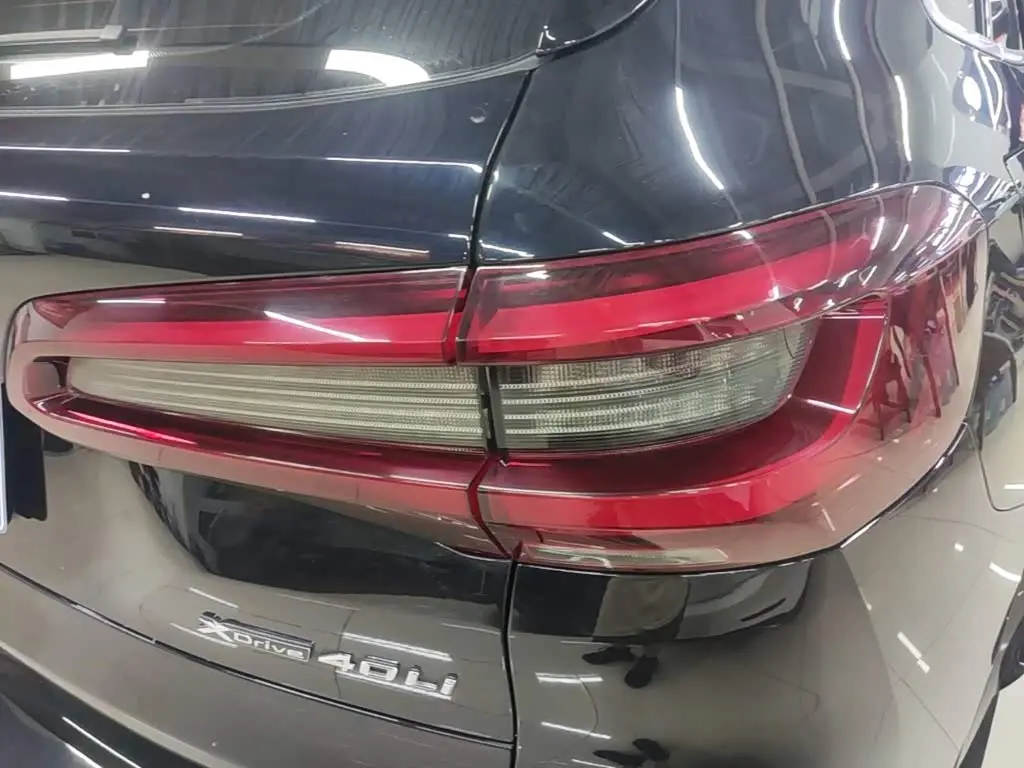 BMW X5 2023 — Photo 8/20