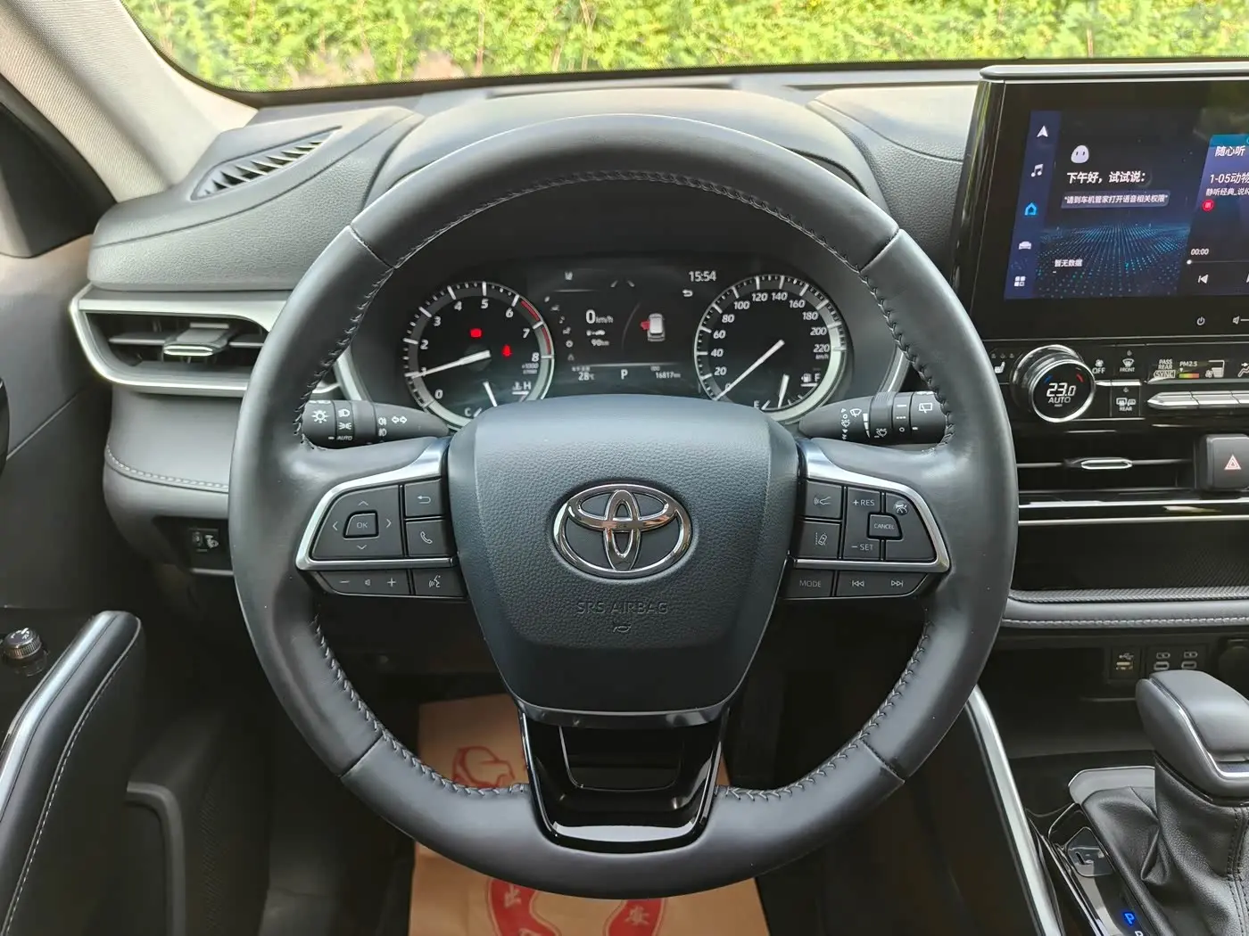 Toyota Highlander 2024 — Фото 13/20