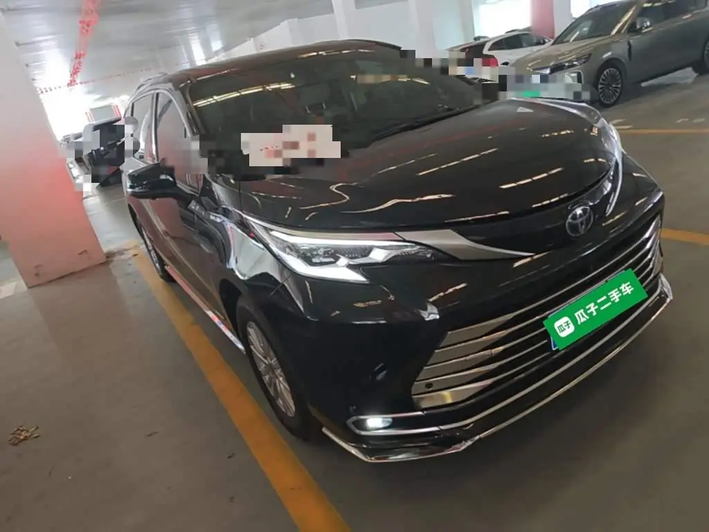 Toyota Sienna 2022 — Photo 4/20