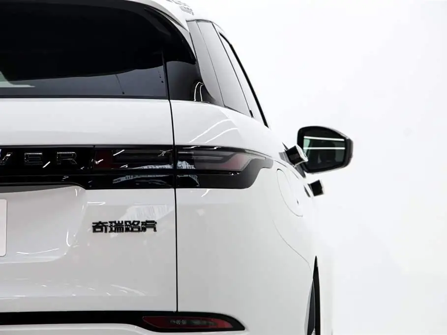 Land Rover Range Rover Evoque 2025 — Фото 11/20