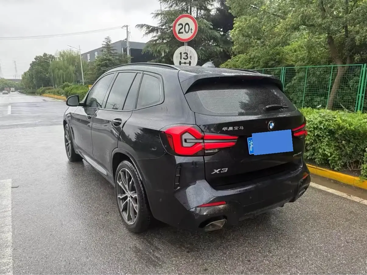 BMW X3 2022 — Photo 3/12