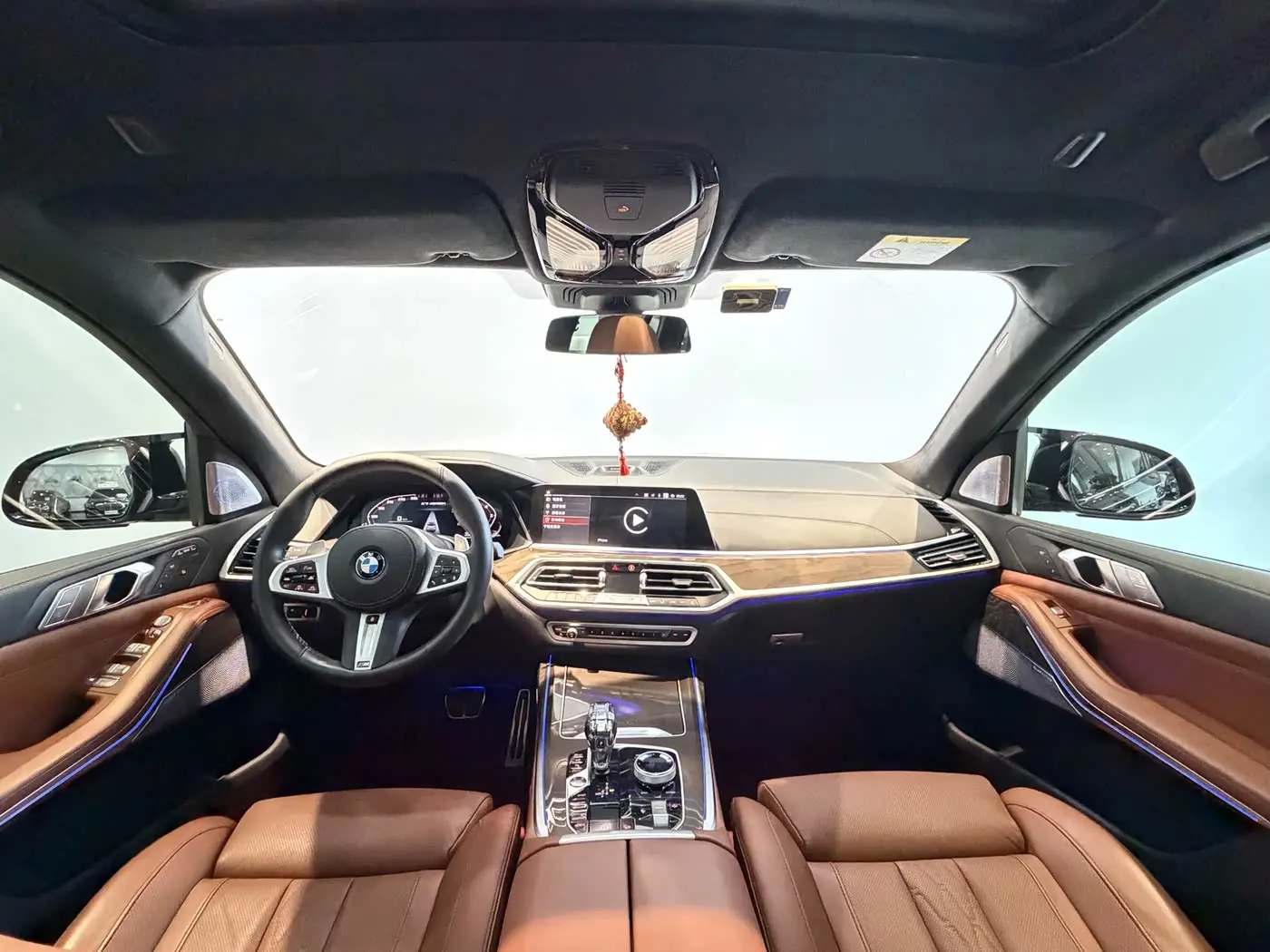 BMW X7 2022 — Photo 16/20